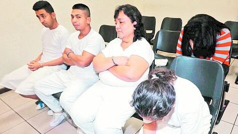 "Viudas negras"; obligaban a mujeres a casarse con desconocidos para matarlos