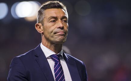 Pedro Caixinha acusa a Ricardo Peláez de correrlo de Cruz Azul