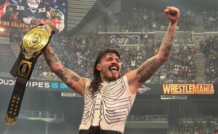 Dominik Mysterio se corona campeón intercontinental en WrestleMania 