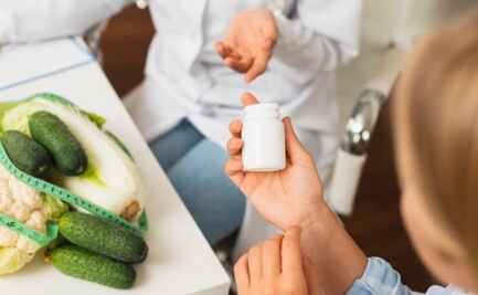 Estos son alimentos con graves contraindicaciones que no debes consumir mientras tomas antibióticos