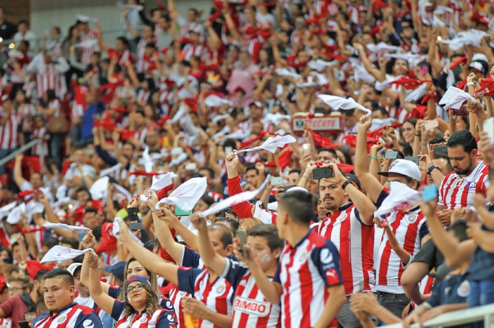 La afición rojiblanca colmó las tribunas del Estadio Chivas (IMAGO7)