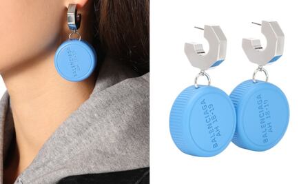Aretes en forma de tapa rosca, el accesorio más feo de la moda