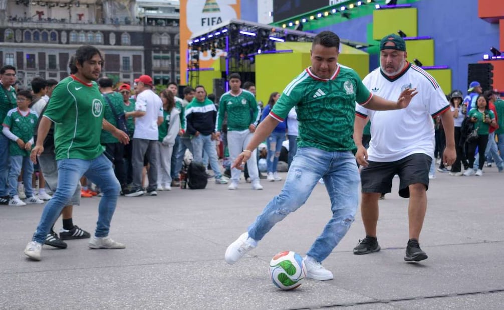 Ambiente mundialista en la CDMX. Foto: Santiago Cadena / EL UNIVERSAL