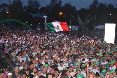 Participan más de 40 mil personas en medio maratón de la Sedena