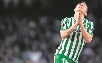 Andrés Guardado entrena con el ritmo de los Ángeles Azules