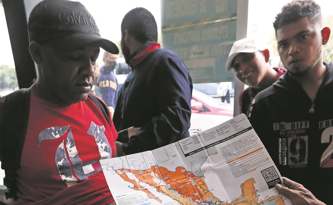 La Sibiso asiste a venezolanos en puntos de llegada. Foto: Mario Guzmán/ EFE