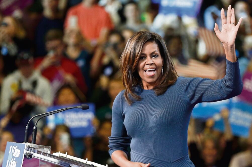 Ofendida. Michelle Obama dijo que el video de Trump la estremeció “hasta el fondo del alma” (JIM COLE. AP)
