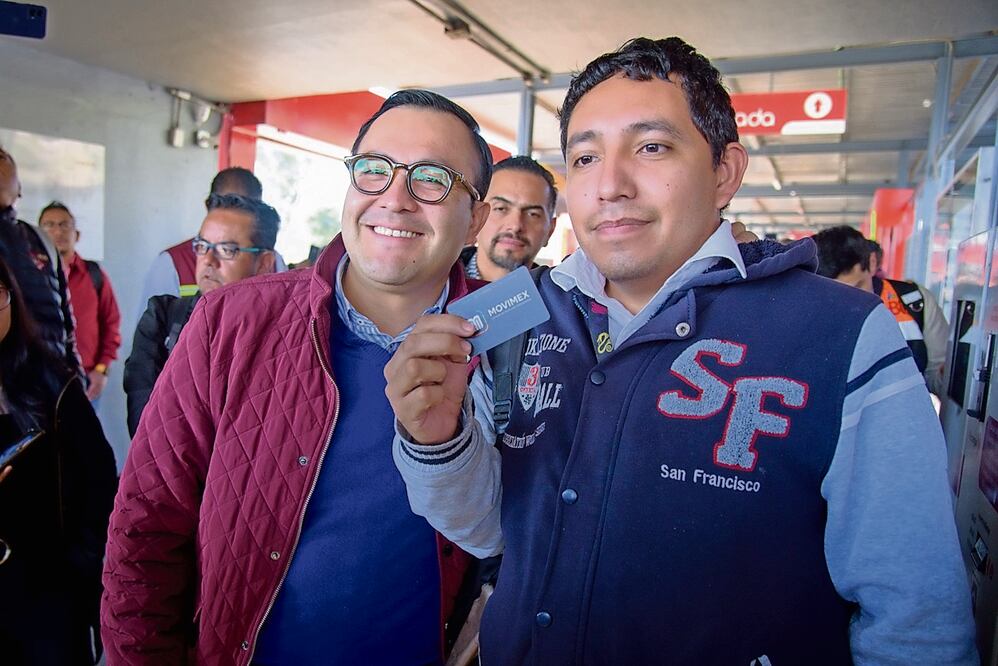 En la estación la Quebrada del Mexibús se presentó la tarjeta Movimex. Foto Especial