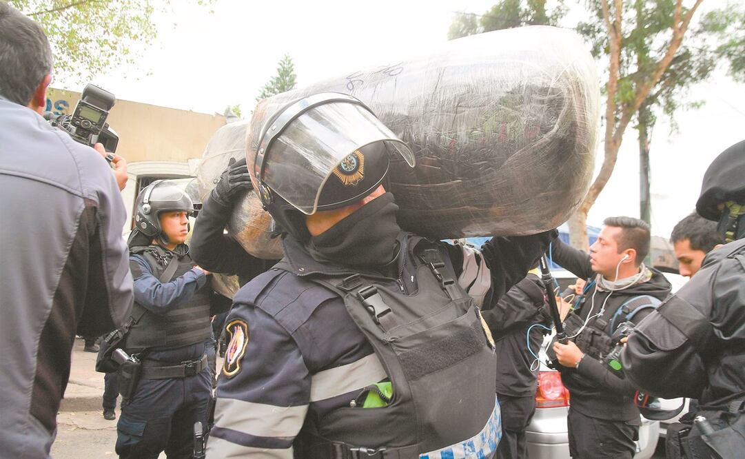 En el operativo de Peralvillo 33, en Tepito, autoridades hallaron precursores químicos y utensilios presuntamente para crear drogas sintéticas. Foto: ARCHIVO EL UNIVERSAL