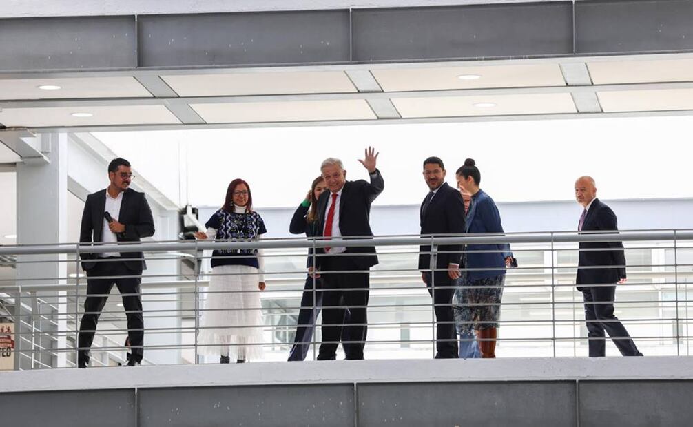 AMLO, Martí Batres y Leticia Ramírez. Foto: Diego Simón / EL UNIVERSAL