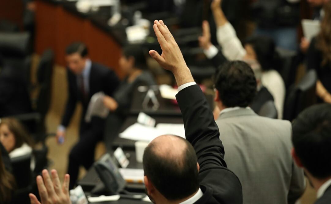 Between the months of April and June, the SHCP approved a salary increase for bureaucrats in their budget design - Photo: Lucía Godínez/EL UNIVERSAL