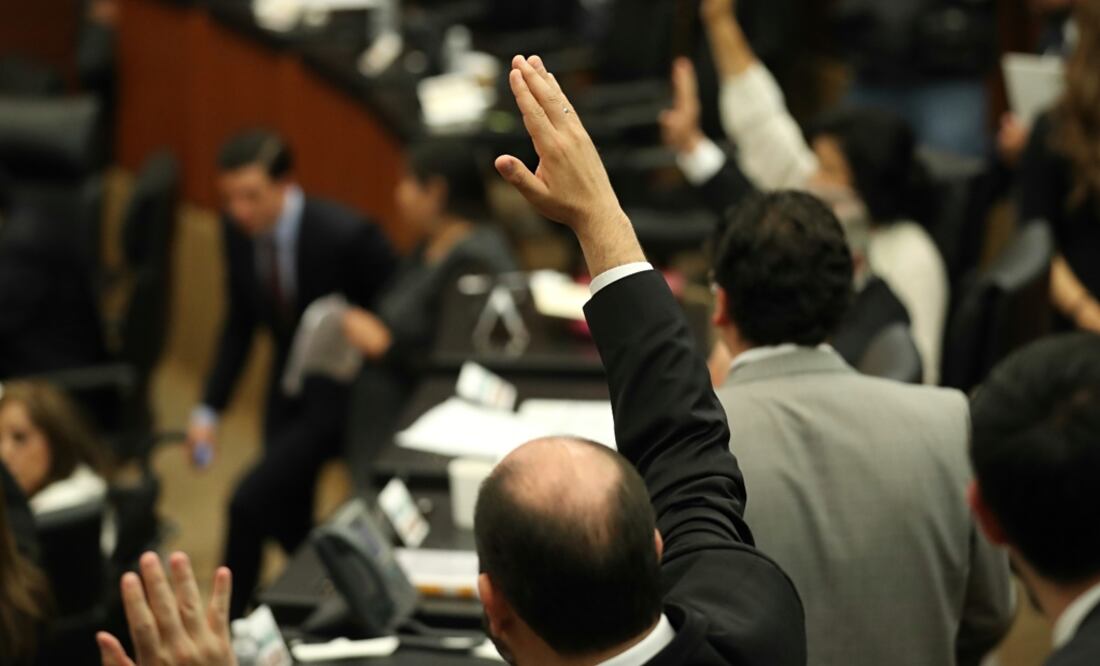 Between the months of April and June, the SHCP approved a salary increase for bureaucrats in their budget design - Photo: Lucía Godínez/EL UNIVERSAL