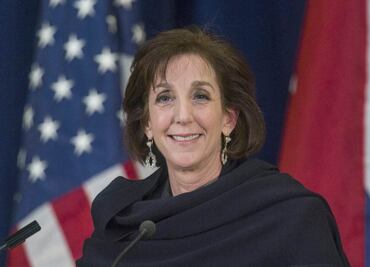 Nominan a Jacobson para sustituir a Wayne