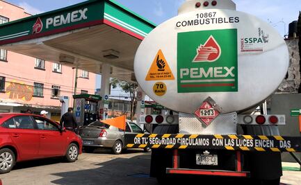 Militares operan 892 pipas de combustible de Pemex