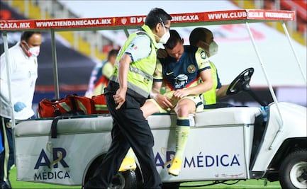 Nicolás Benedetti sale lesionado ante León; se teme lo peor