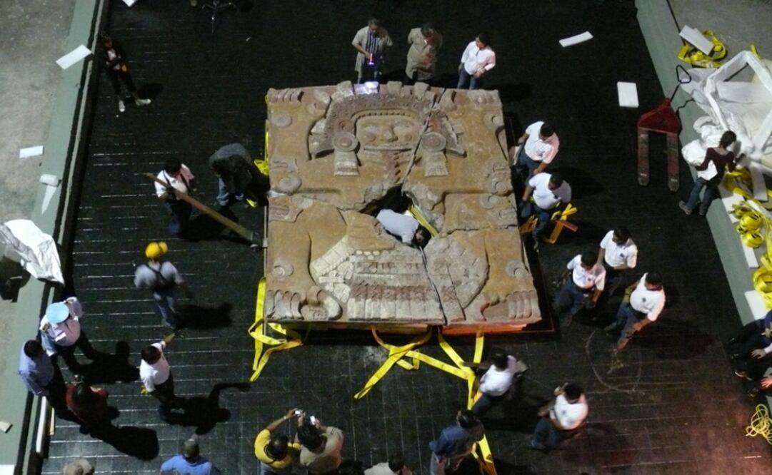 A diez años de su descubrimiento, el monolito de la Tlaltecuhtli protagonizará una exposición dedicada a la policromía de la escultura antigua. Foto: Carlos Javier González / 
