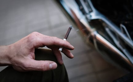 Reglas contra exhibir cigarros en tiendas violan derechos de consumidores: industria tabacalera