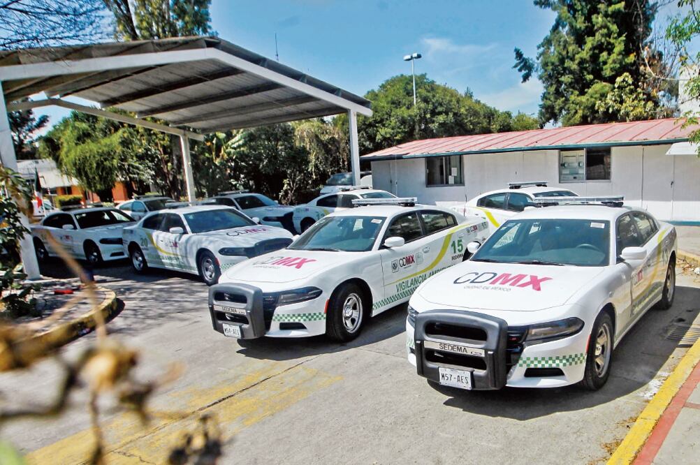 El sábado 13 de febrero se constató que las unidades no laboran como refirió el director del programa, en total incongruencia con el Hoy No Circula (FERNANDO RAMÍREZ. EL UNIVERSAL)