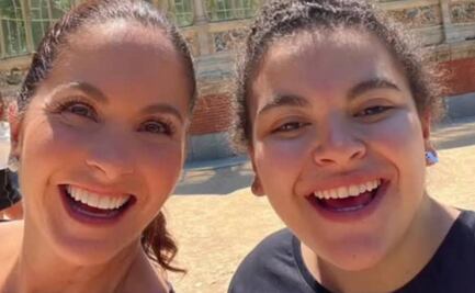 Sin maquillaje ni filtros, Lucero sorprende con rostro perfecto a sus 54 años