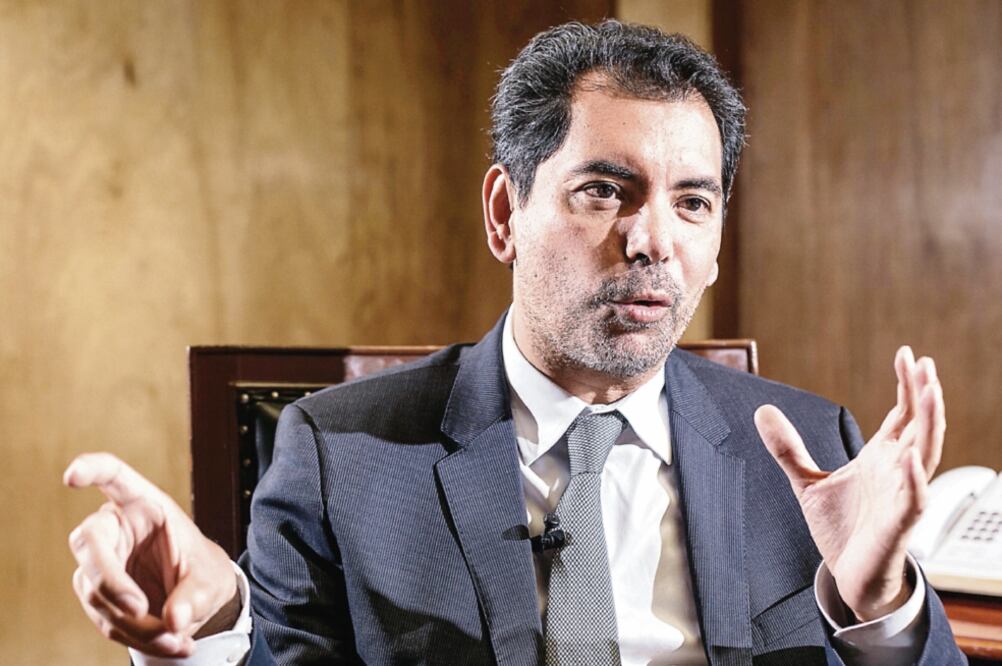 Édgar Amador, secretario de Finanzas, asegura que están analizando otros rubros para tener más economías (ARCHIVO EL UNIVERSAL)