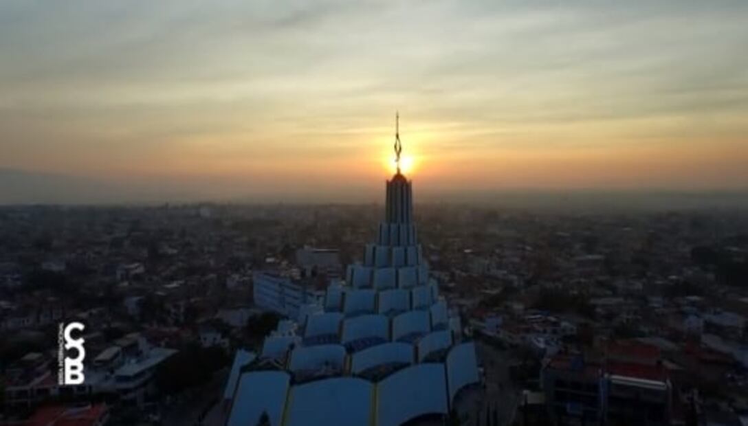 Así son las iglesias de la Luz del Mundo