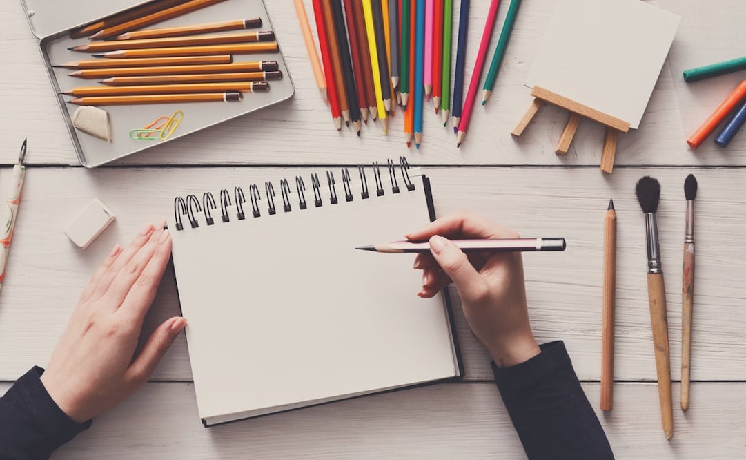 Como es complicado llevar tus herramientas de dibujo a todos lados, podrías probar estas apps. Foto: Istockphoto