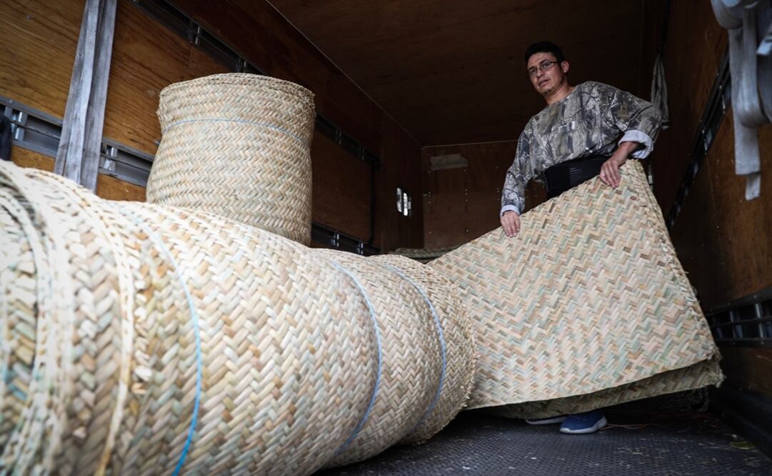 The Transparency Institute also informed that shipping costs rose to MXN$16 thousand, plus the corresponding VAT, and that the mats are currently stored in the tennis court at Los Pinos - Photo: File photo/EL UNIVERSAL