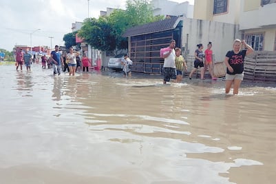 Claman por ayuda afectados de inundación