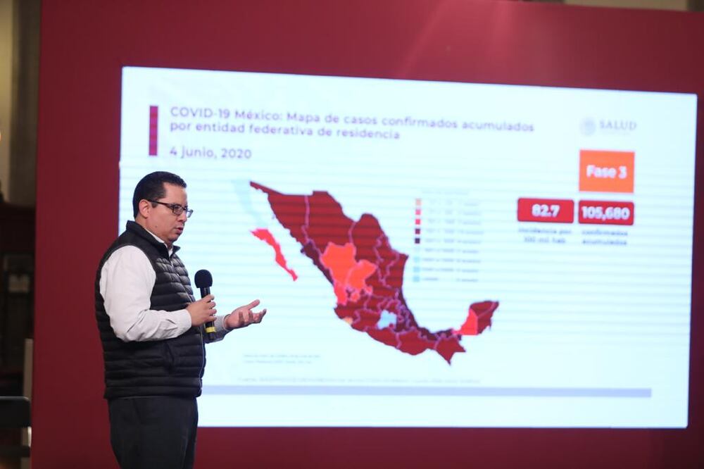 Conferencia de prensa sobre coronavirus en el salón Tesorería, con la participación de doctor José Luis Alomía. FOTO: Valente Rosas