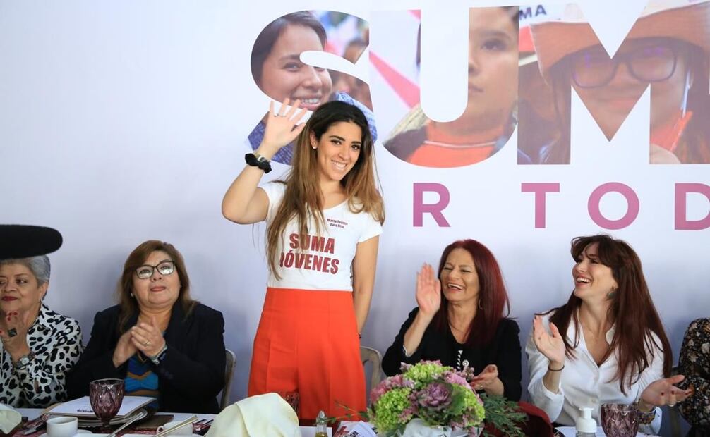 María Teresa Ealy Ortíz coordinadora de SUMA jóvenes durante una reunión de la organización. Foto: Especial
