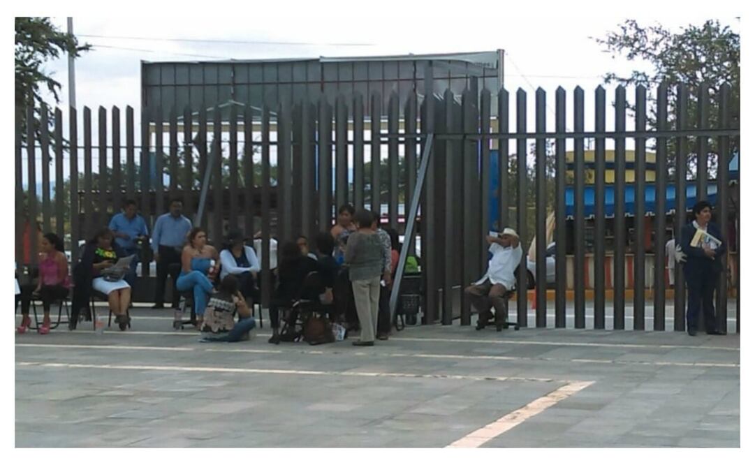 Luego de más de 17 horas de retención, una decena de diputados electos y otras 100 personas más, fueron liberadas /I. García Morales-EL UNIVERSAL 