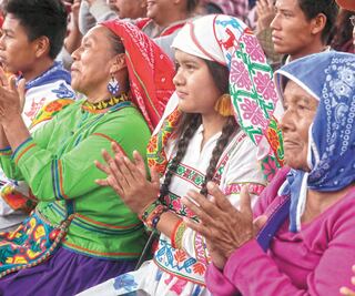 AMLO anuncia subasta de joyas de delincuentes