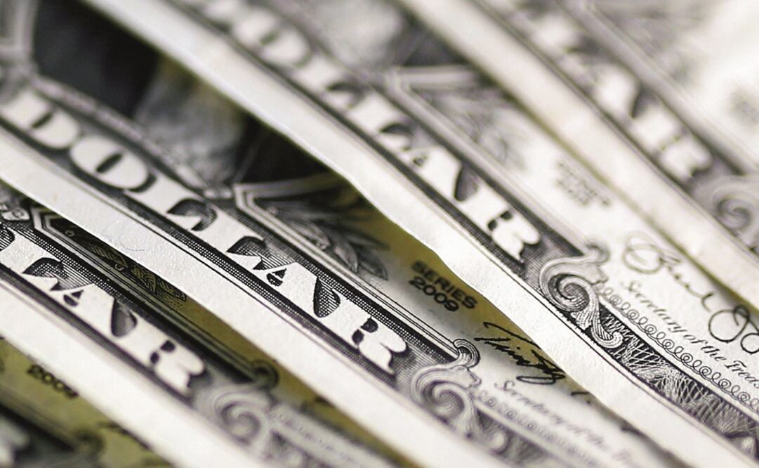 Para este jueves, se estima que el tipo de cambio cotice entre 18.60 y 18.80 pesos por dólar en cotizaciones interbancarias a la venta (Foto: Archivo / EL UNIVERSAL)