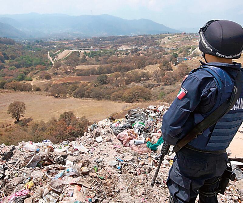 Son 557 ejidatarios los que piden detener el tira- dero de cascajo a lo largo de Naucalpan-Toluca. Foto: Archivo EL UNIVERSAL