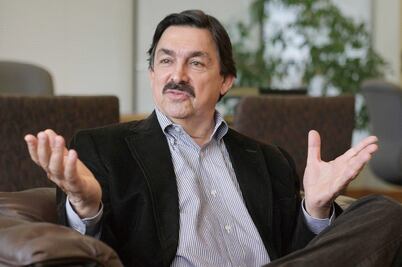 Gómez Urrutia no necesita fuero: abogado