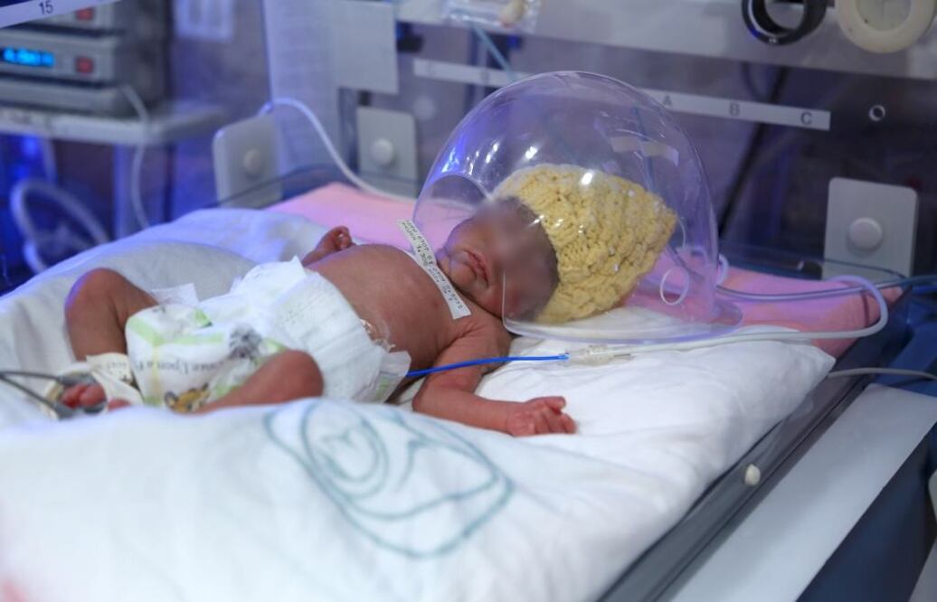 Uno de los bebés que nacieron ayer. Foto: Especial