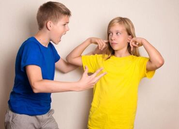 ¿Qué tan normal es que tus hijos peleen entre ellos?; Harvard tiene la respuesta