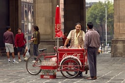 Coca-Cola cumple 100 años en México y hoy llega a más de 1.2 millones de comercios