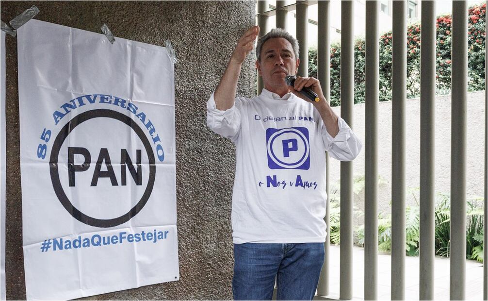Militantes del PAN exigen que Marko Cortés renuncié al partido. Foto: Yaretzy Osnaya/EL UNIVERSAL