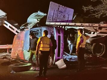 Sobreviviente de accidente en autopista implora ayuda