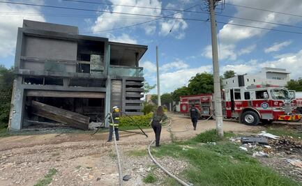 Balean e incendian dos viviendas en puntos distintos de Culiacán, Sinaloa; matan a joven motociclista  