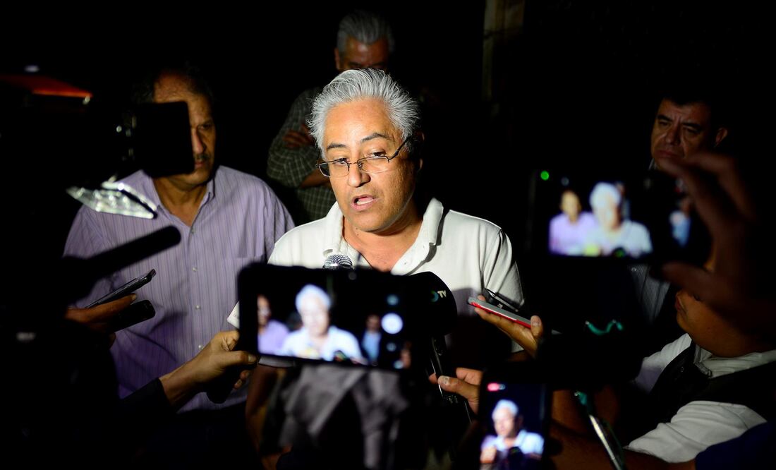 Alejandro Vera Jiménez, ex rector de la Universidad Autónoma del Estado de Morelos, tras ser liberado. FOTO: TONY RIVERA