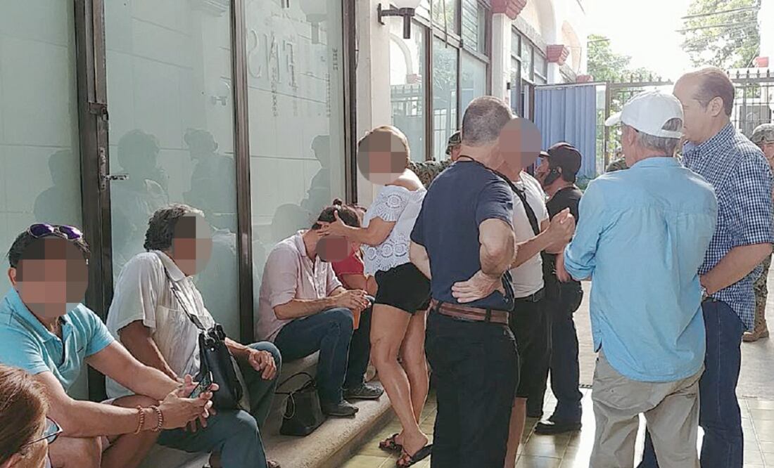 En la Plaza América, donde se ubican las instalaciones de First National Security —la arrendadora de cajas de seguridad— se acondicionó un local alterno para entrevistar a las personas afectadas por el aseguramiento (ADRIANA VARILLAS. EL UNIVERSAL)