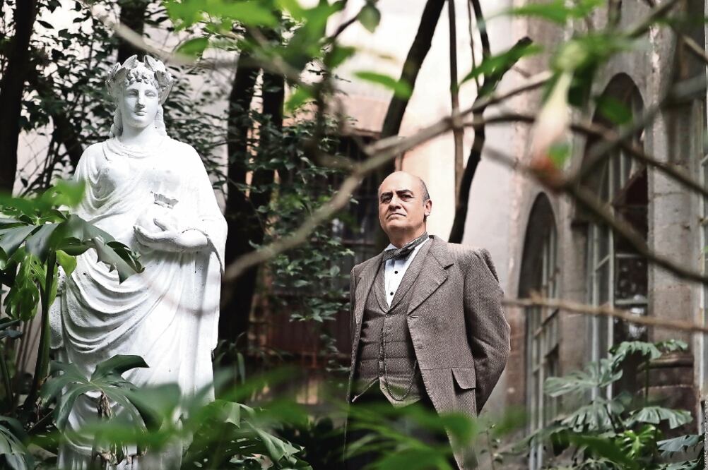 Marco Treviño da vida a Sebastián Lerdo de Tejada, en el material producido por Discovery (FOTOS: ARIEL OJEDA. EL UNIVERSAL)