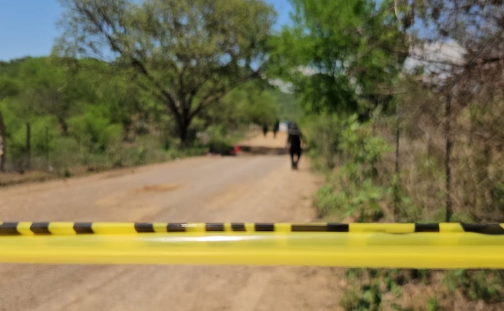 Suman cinco asesinatos en 24 horas en Culiacán, uno frente a un supermercado. Foto: Especial