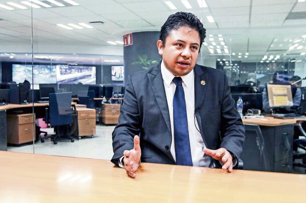 Juan Carlos Montesinos, director general de la Unidad de Ciberdelincuencia Preventiva, señaló que fueron alrededor de mil 500 los tuits que generaron caos (GERMÁN GARCÍA. EL UNIVERSAL)