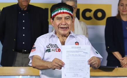 "Juanito” se registra para contienda de Frente Amplio por México