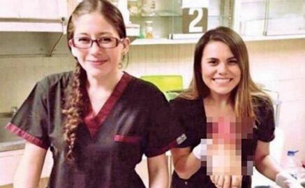 Doctora despedida por polémica foto pide apoyo a diputados