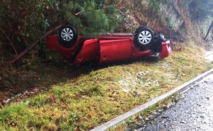 Vuelcan sacerdotes por granizada en Michoacán