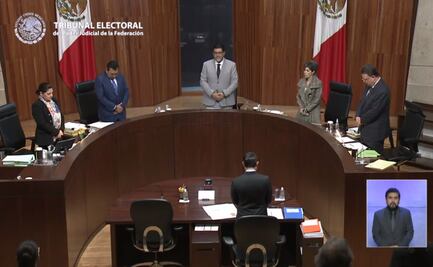 Guardan minuto de silencio en Tribunal Electoral por muerte de magistrade Ociel Baena